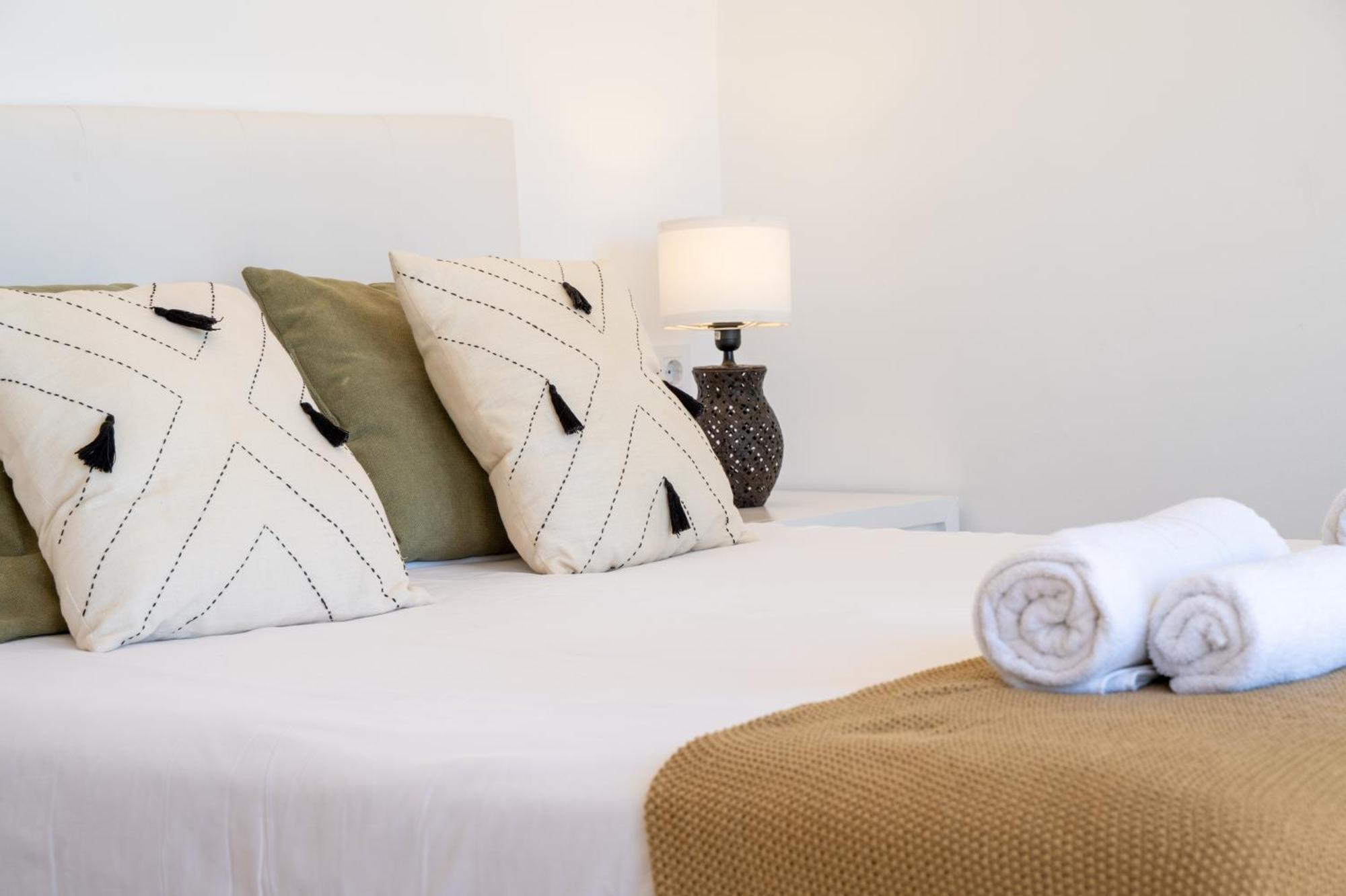 Oleholidays 831 Romana Playa Vistas Al Mar Apartment Marbella